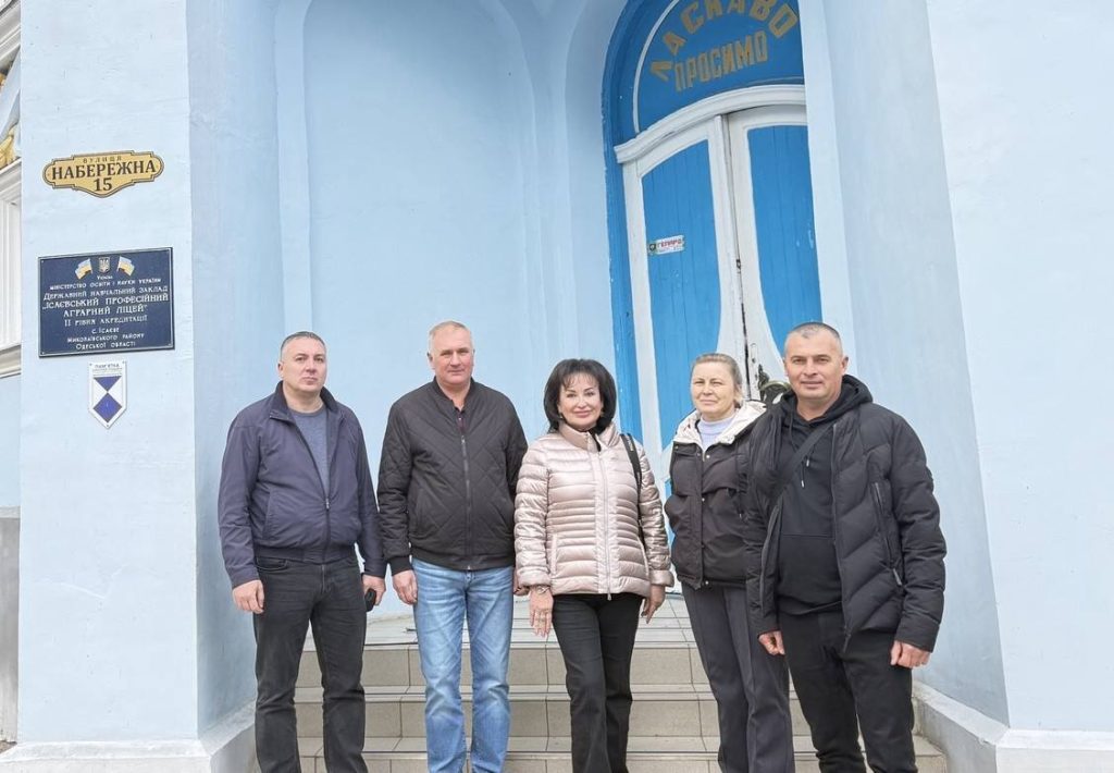 Делегація ІКОСГ НААН відвідала ДНЗ «Ісаєвський професійний аграрний ліцей»