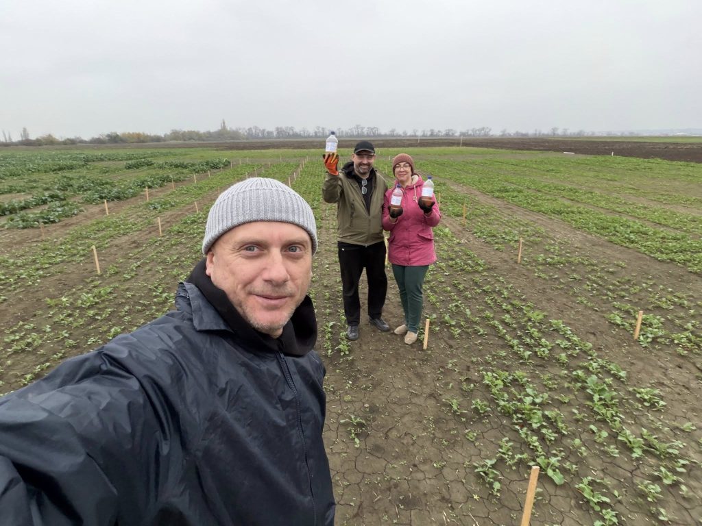 Здобувачі вищої освіти ІКОСГ НААН у роботі